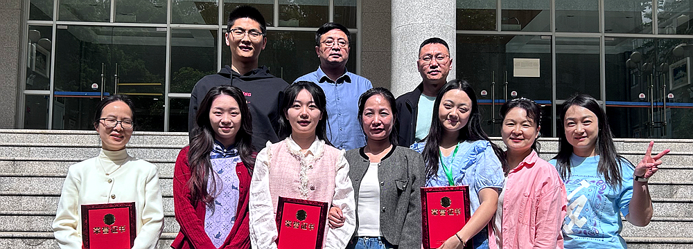 沙市中學三名教師在第55屆湘鄂部分省級示范性（重點）高中青年教師教研活動中斬獲一等獎